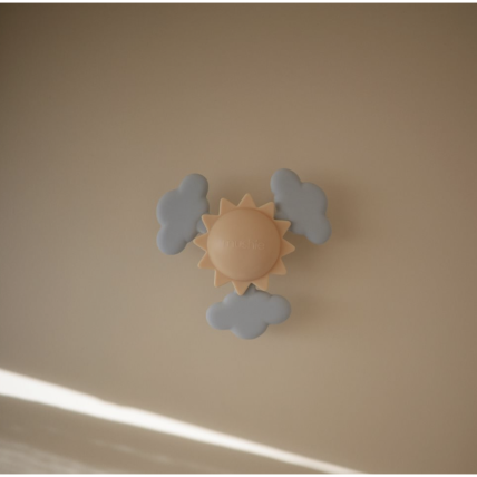 Mushie prilimpantis sukamasis žaislas (spinner) 11